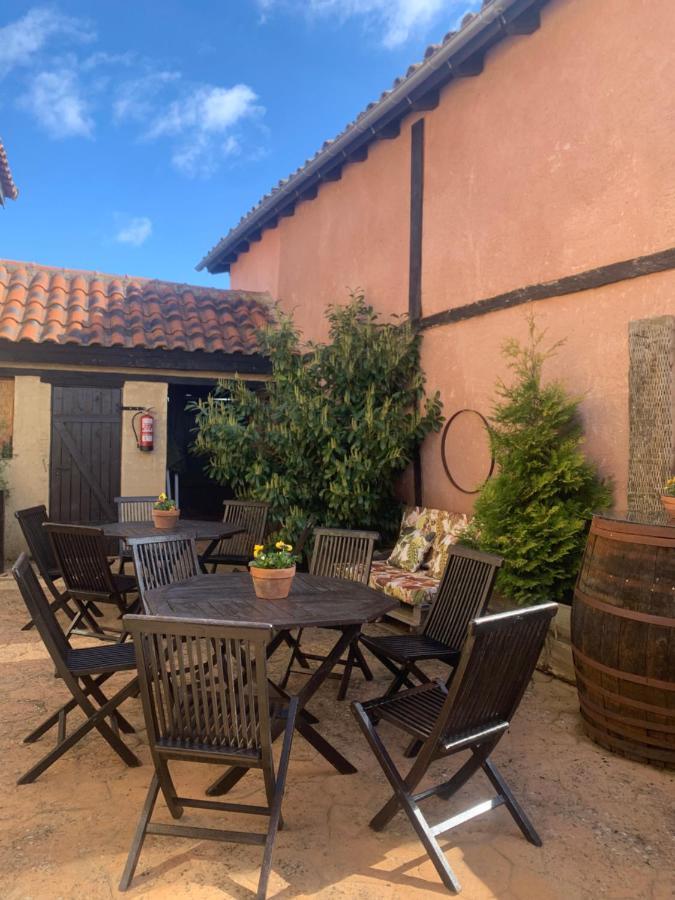 Casa Rural Dos Reales San Cristobal de Boedo 外观 照片