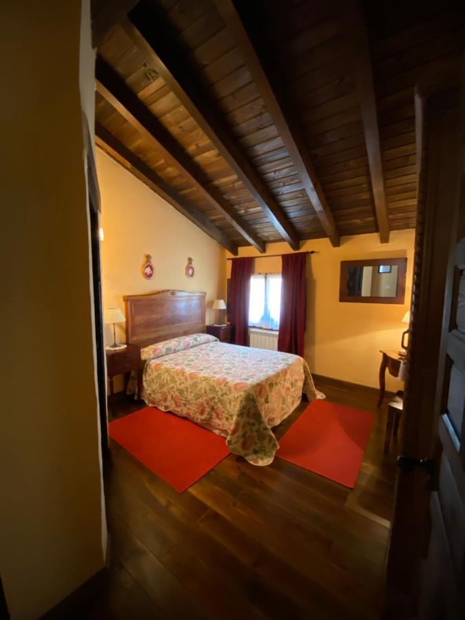 Casa Rural Dos Reales San Cristobal de Boedo 外观 照片