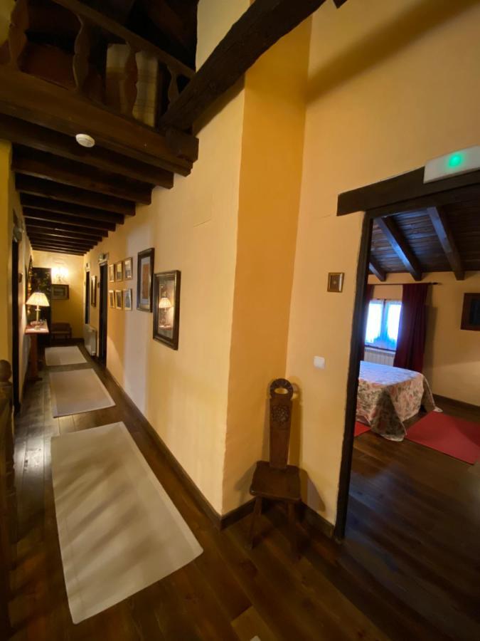 Casa Rural Dos Reales San Cristobal de Boedo 外观 照片