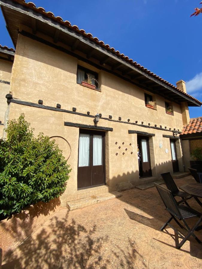 Casa Rural Dos Reales San Cristobal de Boedo 外观 照片