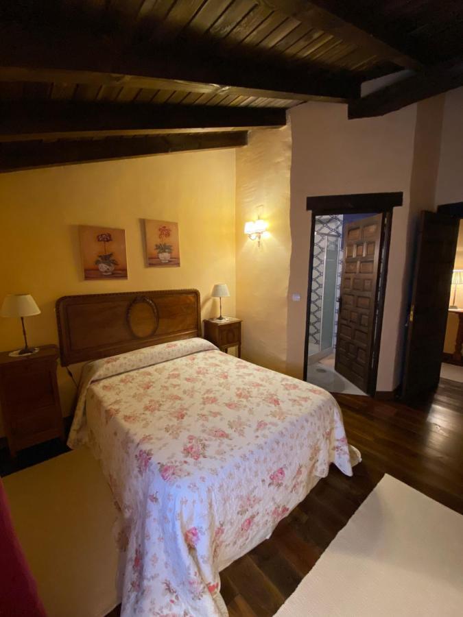 Casa Rural Dos Reales San Cristobal de Boedo 外观 照片